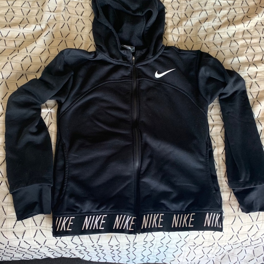 Cute black Nike hoodie